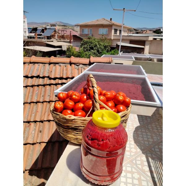 Doğal Domates Salçası